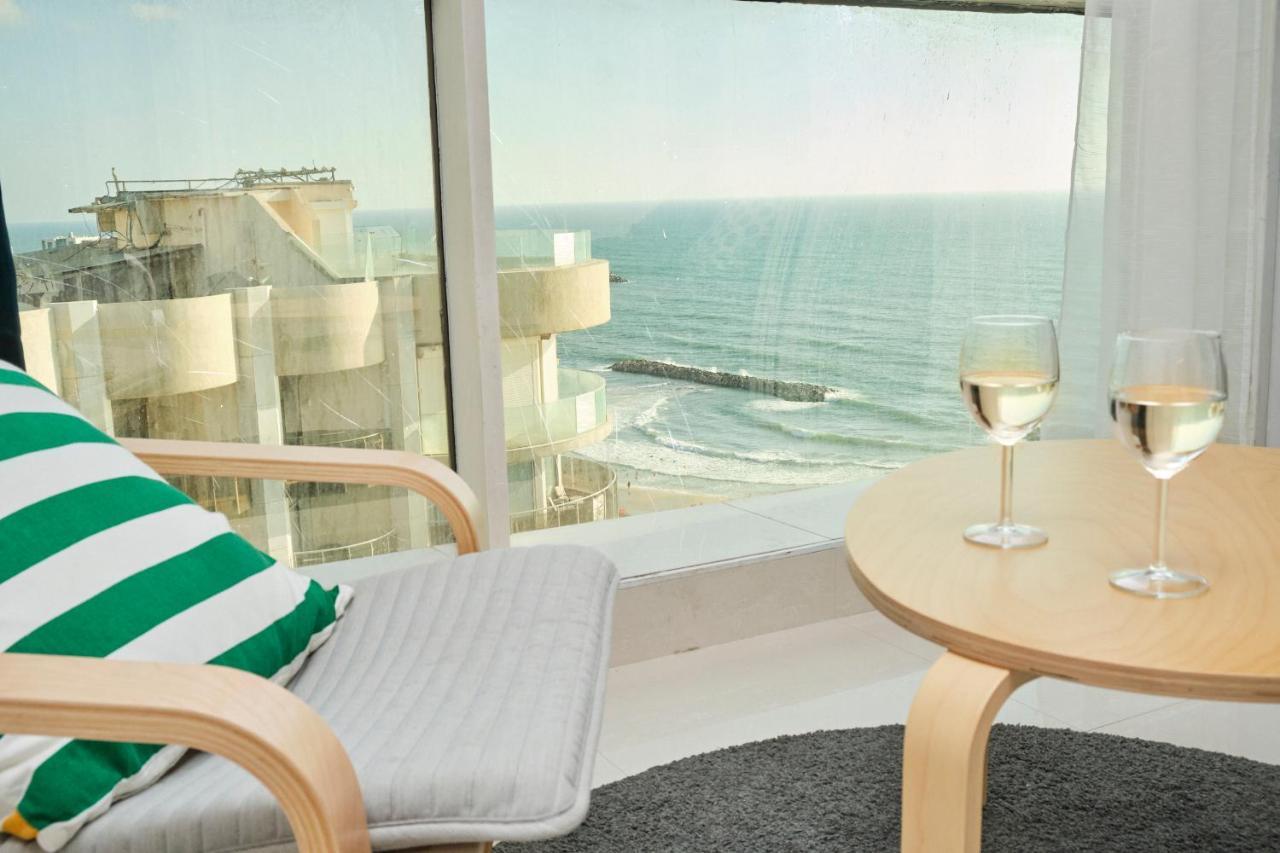 Appartement Sunny Sea View Studio à Herzelia Extérieur photo