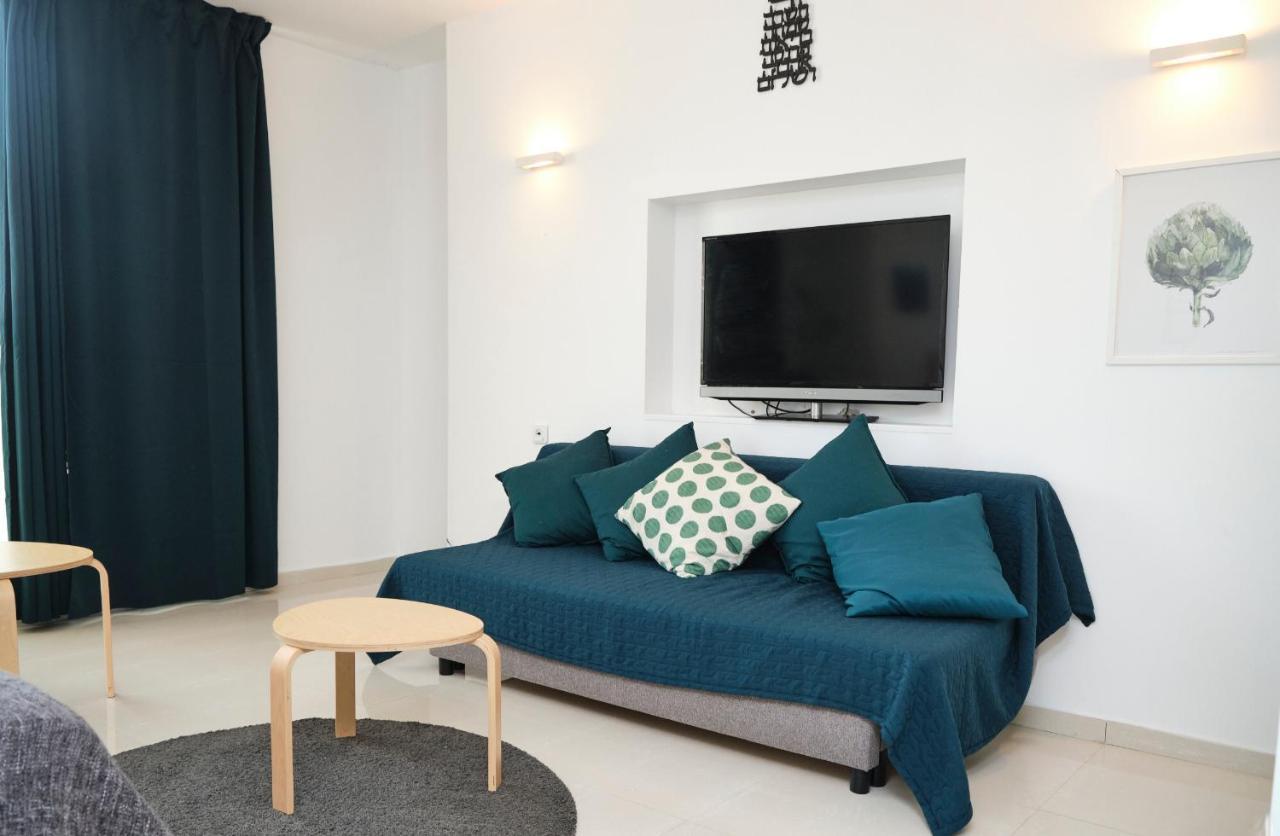 Appartement Sunny Sea View Studio à Herzelia Extérieur photo