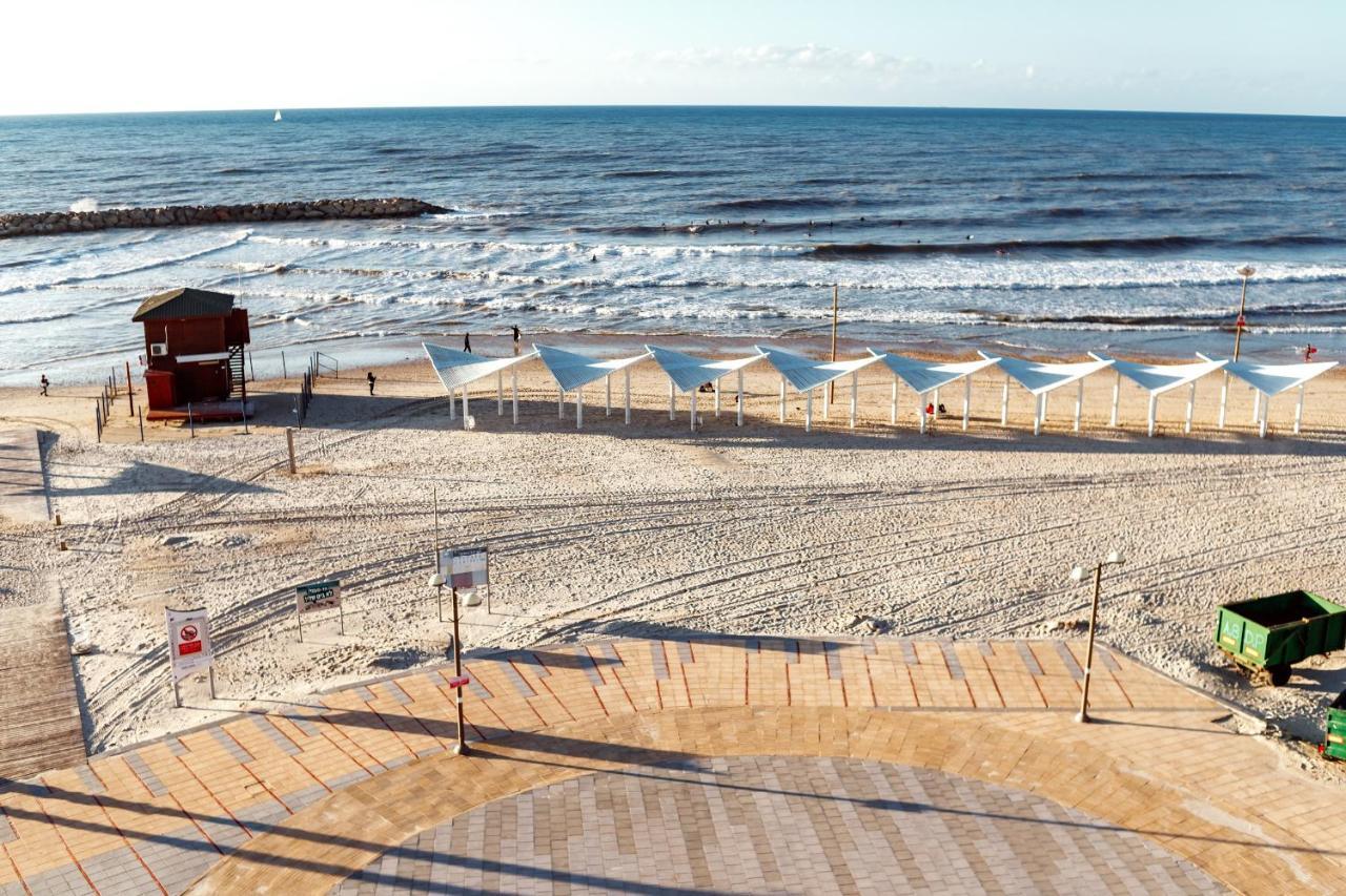 Appartement Sunny Sea View Studio à Herzelia Extérieur photo